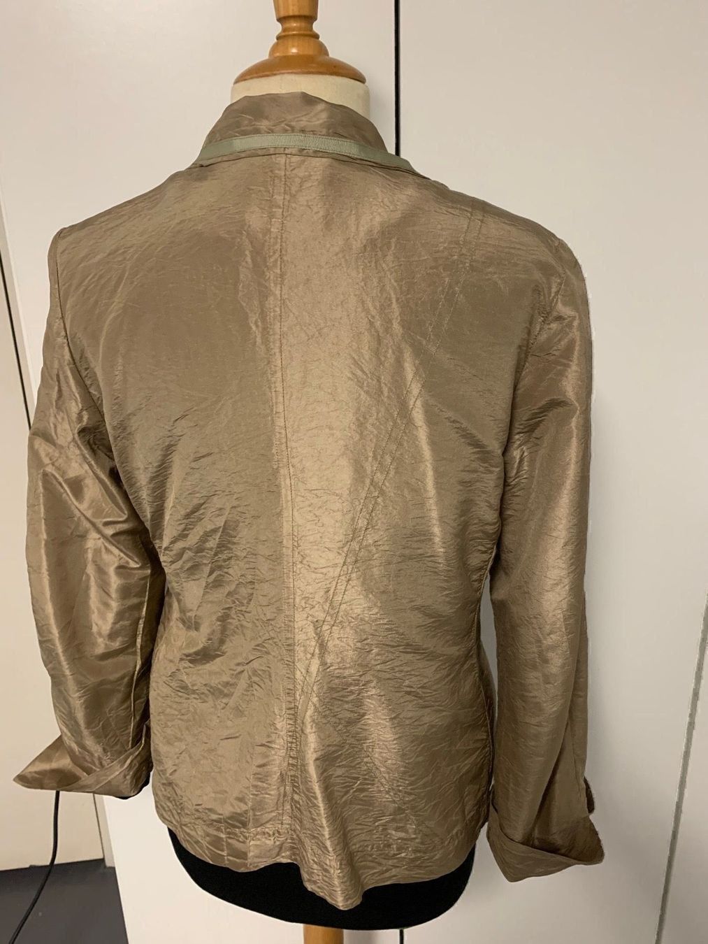 Giacche: Designer Blazer Gr.40 Seide – Nuovo (secondo la descrizione) da Biel-Benken BL venduto da PANORMUS 2