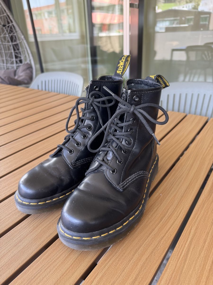 Dr. Martens Scarpe da uomo: Dr. Martens 1460, Grösse 37 – Usato da Rickenbach LU venduto da Steffischuepfer 1
