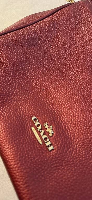 Coach Borse da donna: COACH Bag Metallic Burgundy – Usato da Bern venduto da kwa_pyt9 1