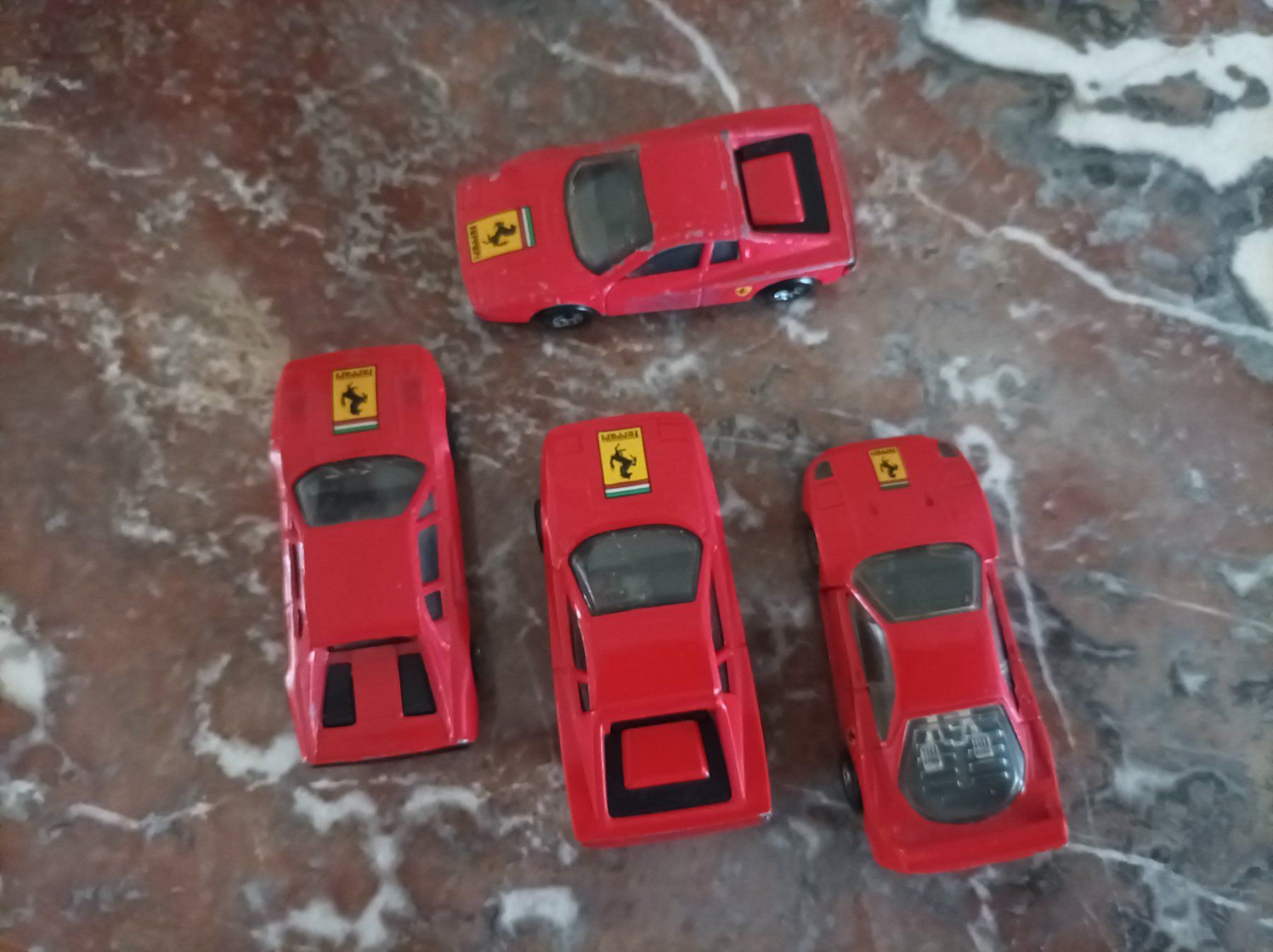 Matchbox Modellini d'auto: Ferrari 308 GTB / F40 / Testarossa – Usato da Liebefeld venduto da PoloLePoulpe 2