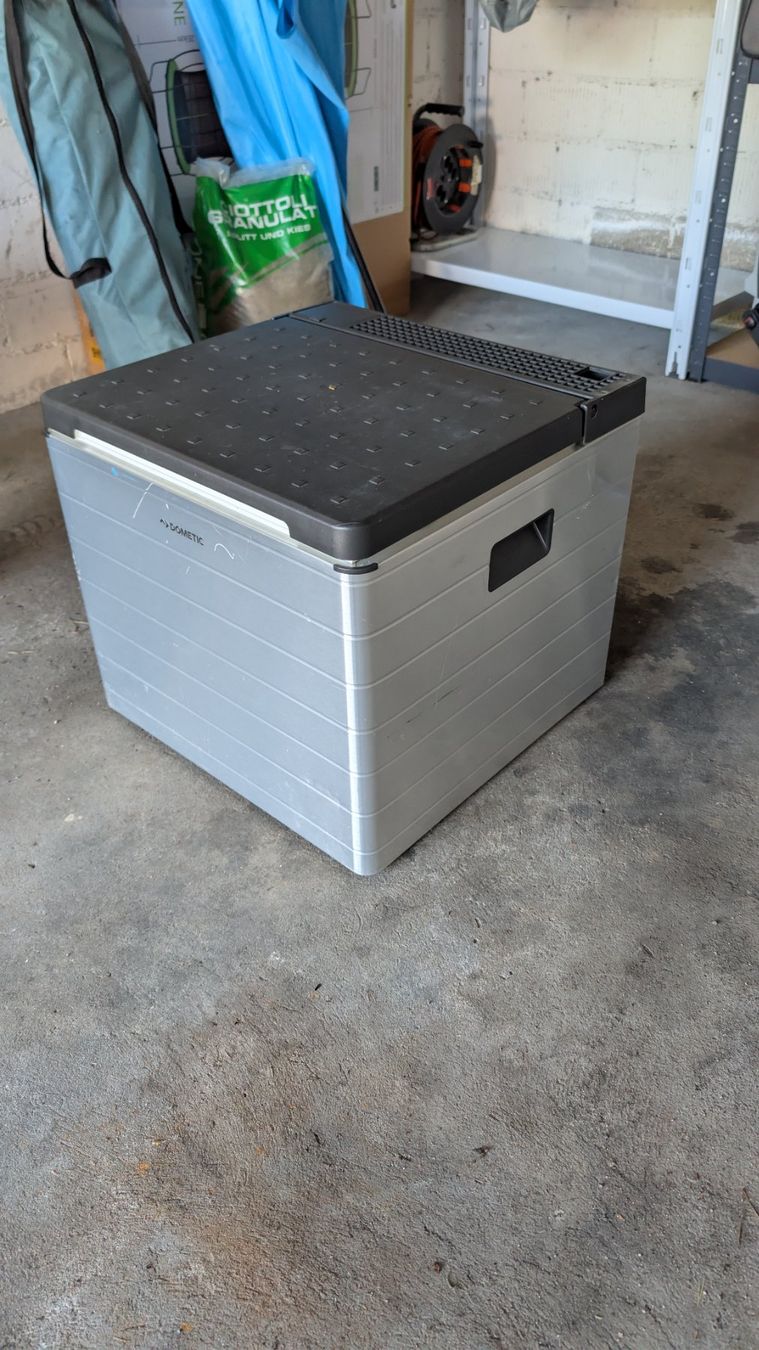 Dometic Frigoriferi & Refrigeratori: Kühlbox Dometic silber gebraucht – Usato da Islikon venduto da Dave_o 1