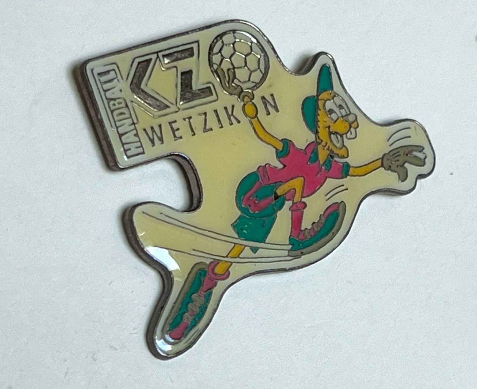 Placchette & Badge: Pin Handball Wetzikon – Usato da Kriens venduto da TSCH1