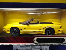 1/18  Pontiac Firebird Trans Sam