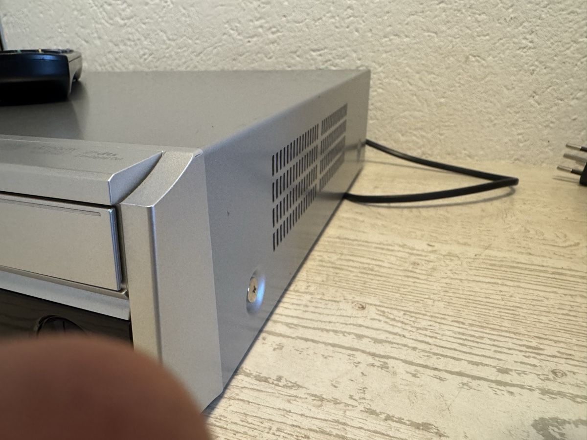 Panasonic Enregistreurs: Panasonic dmr-ez49v vhs dvd recorder – D'occasion à Zunzgen par milesdavis76 5