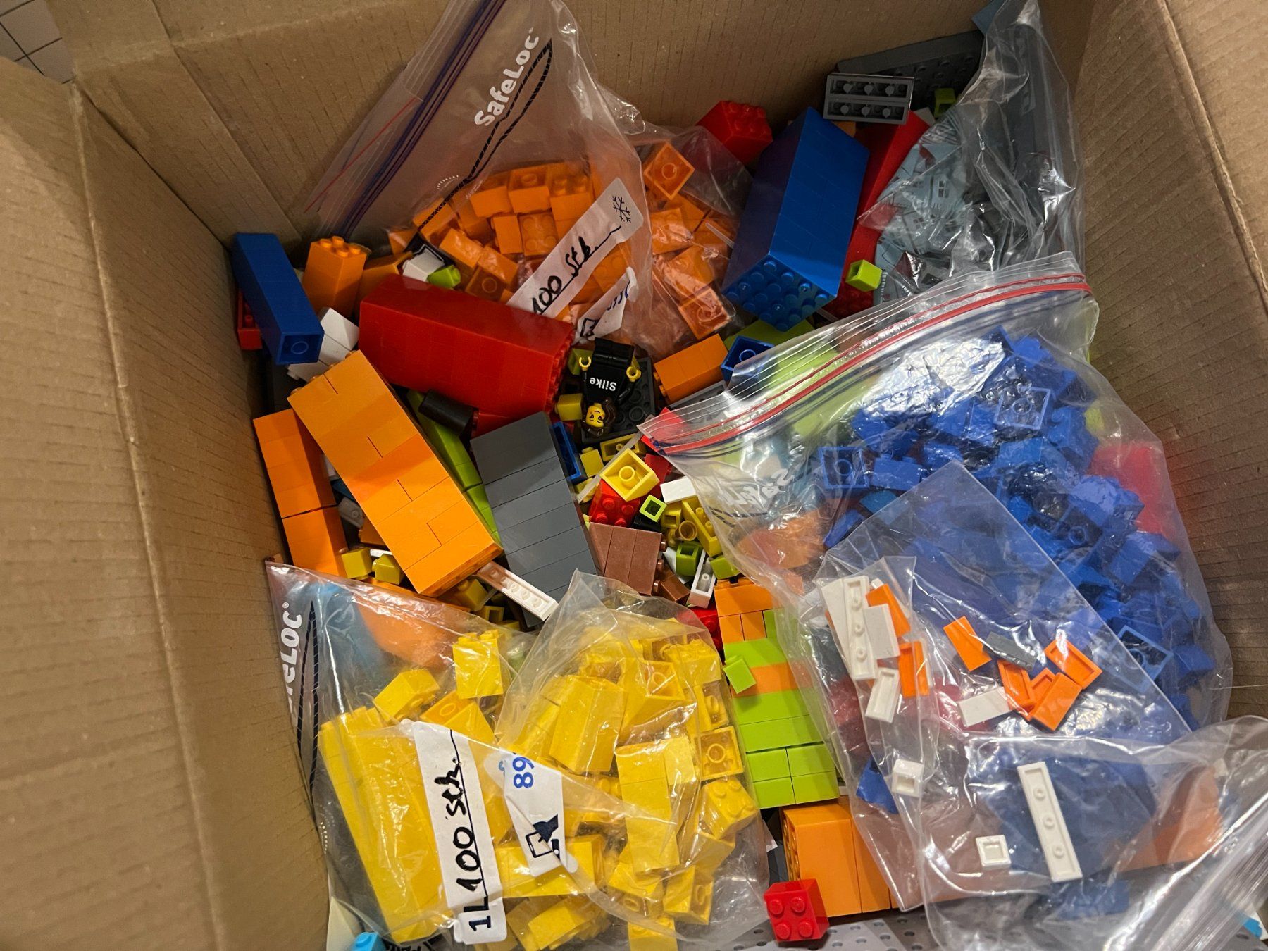 Giocattoli: Klemm-Bausteine mit Lego Teilen – Usato da Zermatt venduto da B.15.v02 2