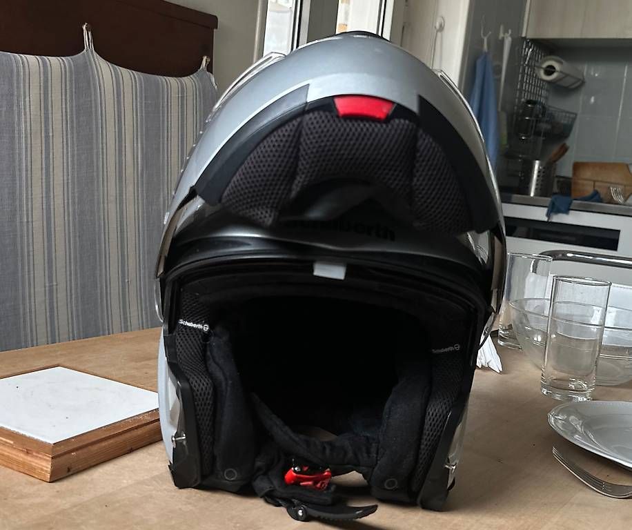 Helme & Visiere: Schuberth C3 Helm gr 58 – Gebraucht aus Münchenstein von Vorsorge 2