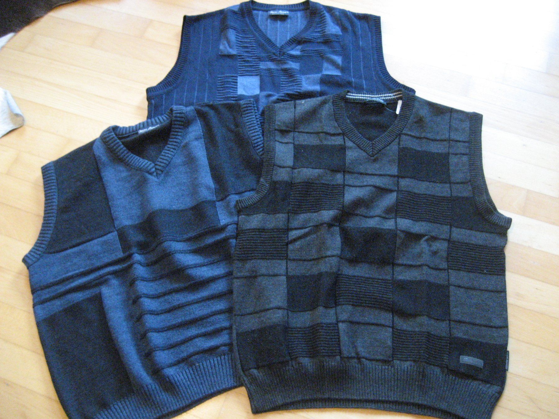 Lots de vêtements: Pullunder, 3-teiliges Set – D'occasion à Unterengstringen par Olifant4