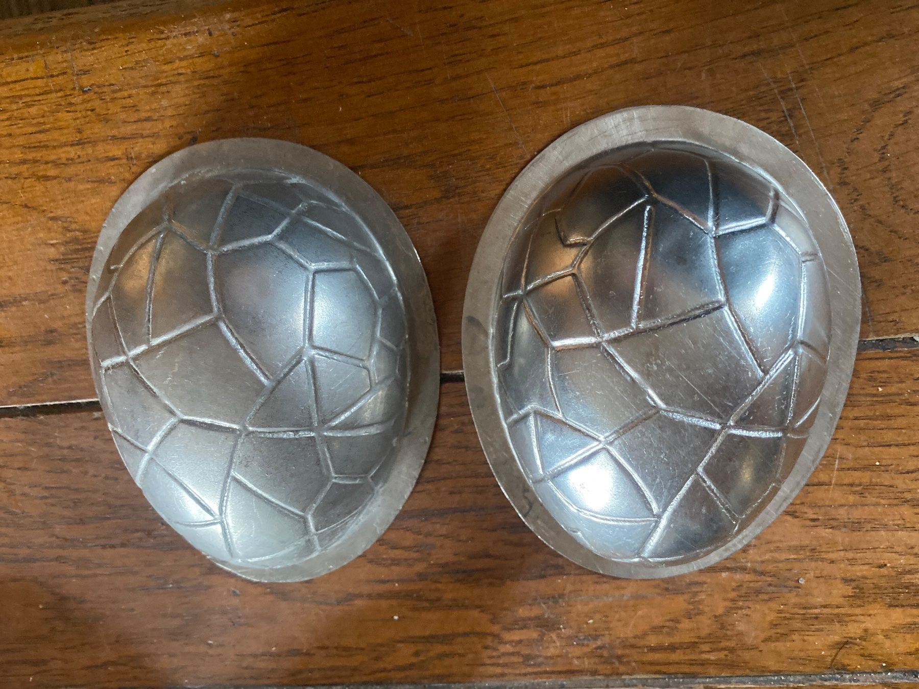 Teglie da forno: Moule chocolat schokoladenform œuf 10cm – Usato da Lajoux JU venduto da Briard0