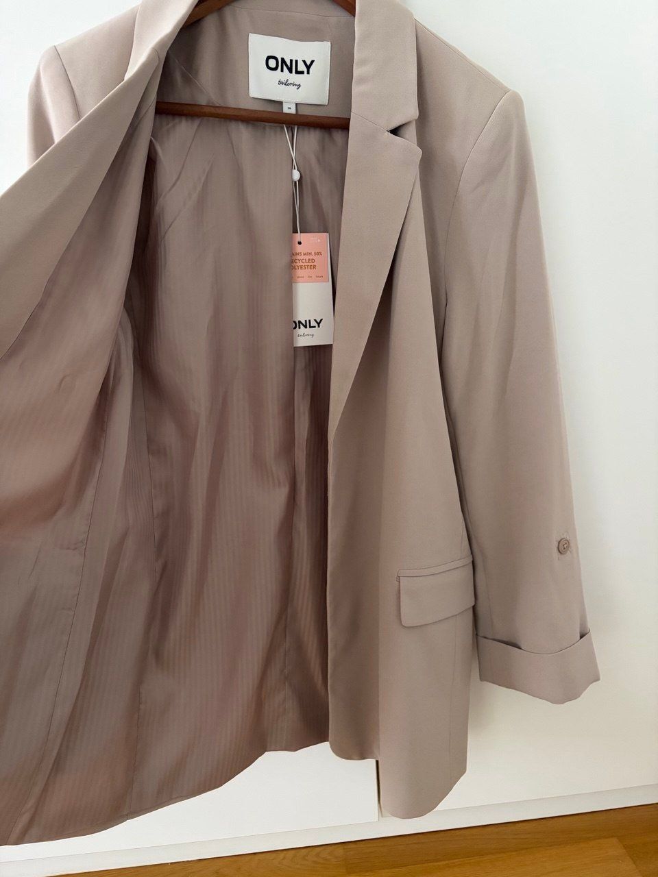 Only Giacche: Blazer Only – Nuovo (secondo la descrizione) da Neuenegg venduto da rom_2gwp 1