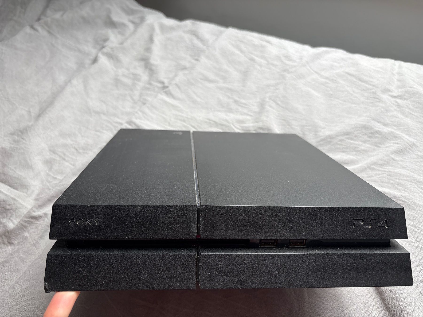 Sony Konsolen: Console Sony PlayStation 4 noire – Neu (gemäss Beschreibung) aus Nidau von hel_vwr6 1
