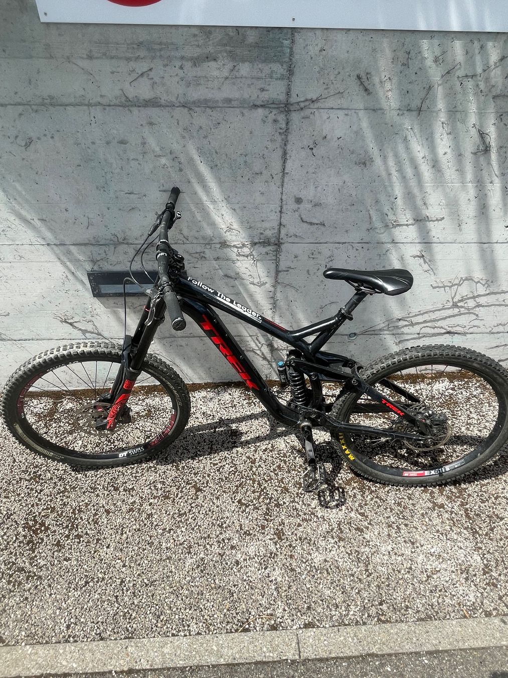 Trek Velos: Trek Session 88 Downhill Bike – Gebraucht aus Zürich von quige21