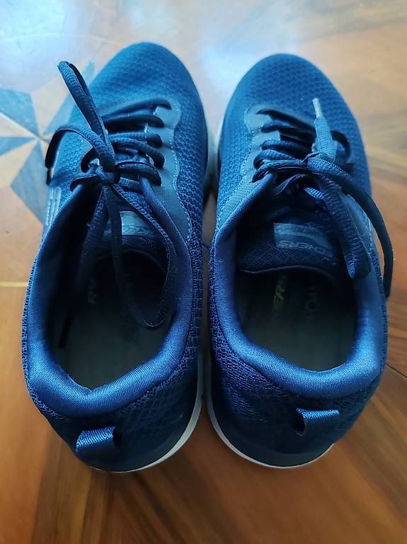 Herrenschuhe: Skechers uomo taglia 40 – Gebraucht aus Grenchen von Dulcis_Fundo 1