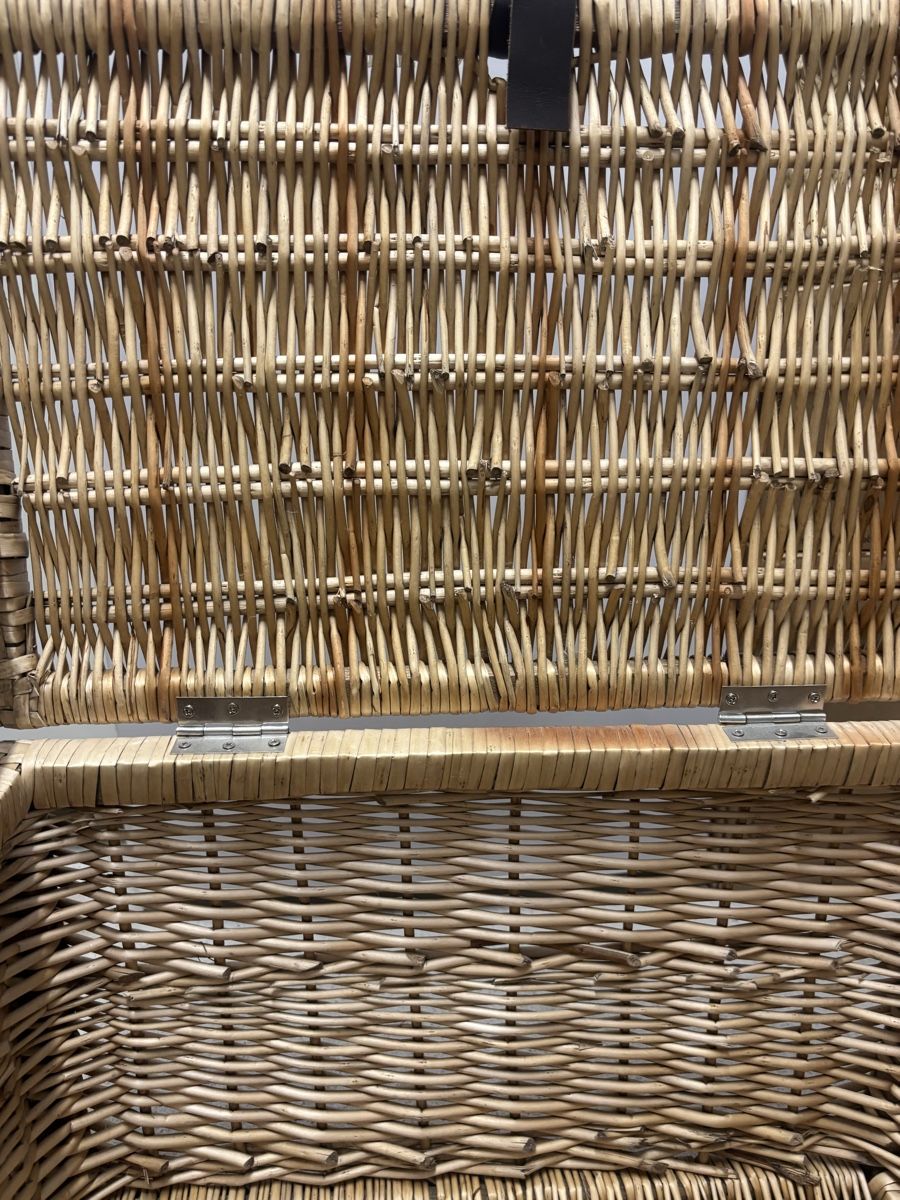 Altro per la casa: Early 20th Century Leather Bound Basket – Usato da Horgen venduto da lme_8kj7 2