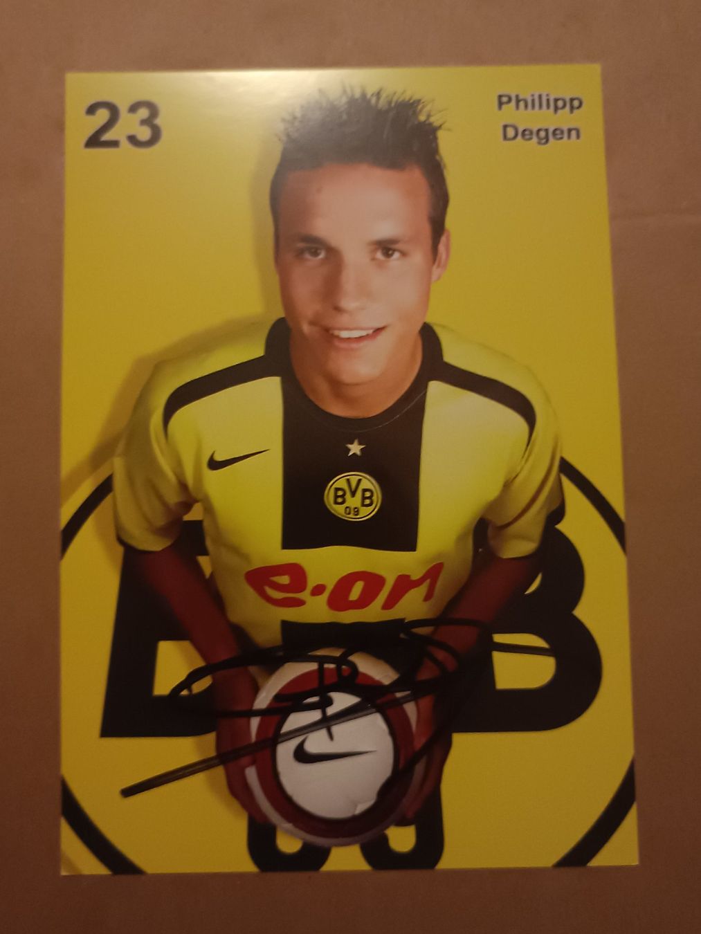 Autografi: Philipp Degen - BVB Borussia Dortmund - handsigniert – Usato da Menziken venduto da Artographs