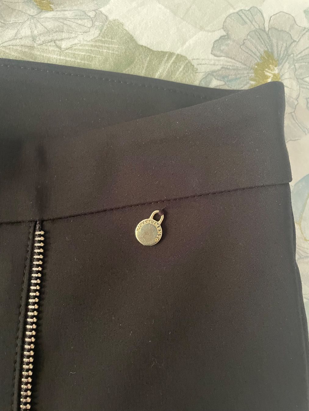 Hosen: Damenhose,schwarz Gr. M,neu – Neu (gemäss Beschreibung) aus Hünibach von Falken83 2