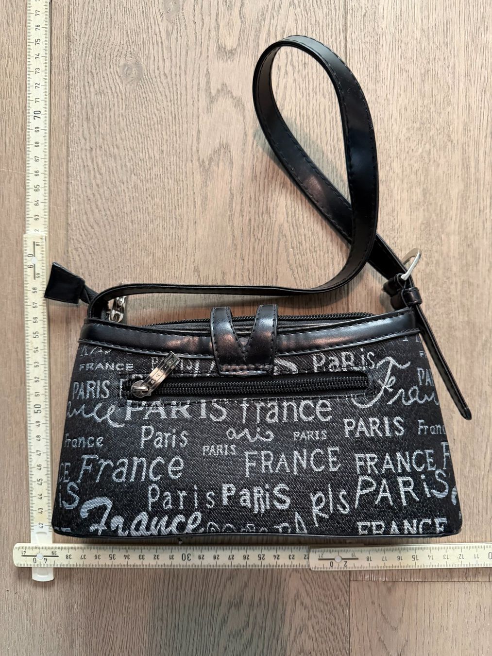 Borse da donna: Sac à main avec inscription "Paris", noir – Usato da Bussigny venduto da mistylilou 1