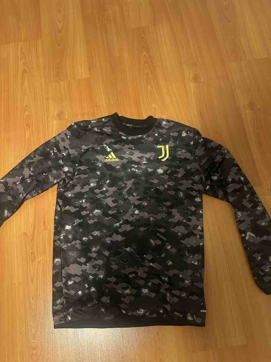 Adidas Leibchen & Hosen: Juventus Trainingspullover Adidas Grösse L "Aeroready" – Gebraucht aus Gelterkinden von Micola04