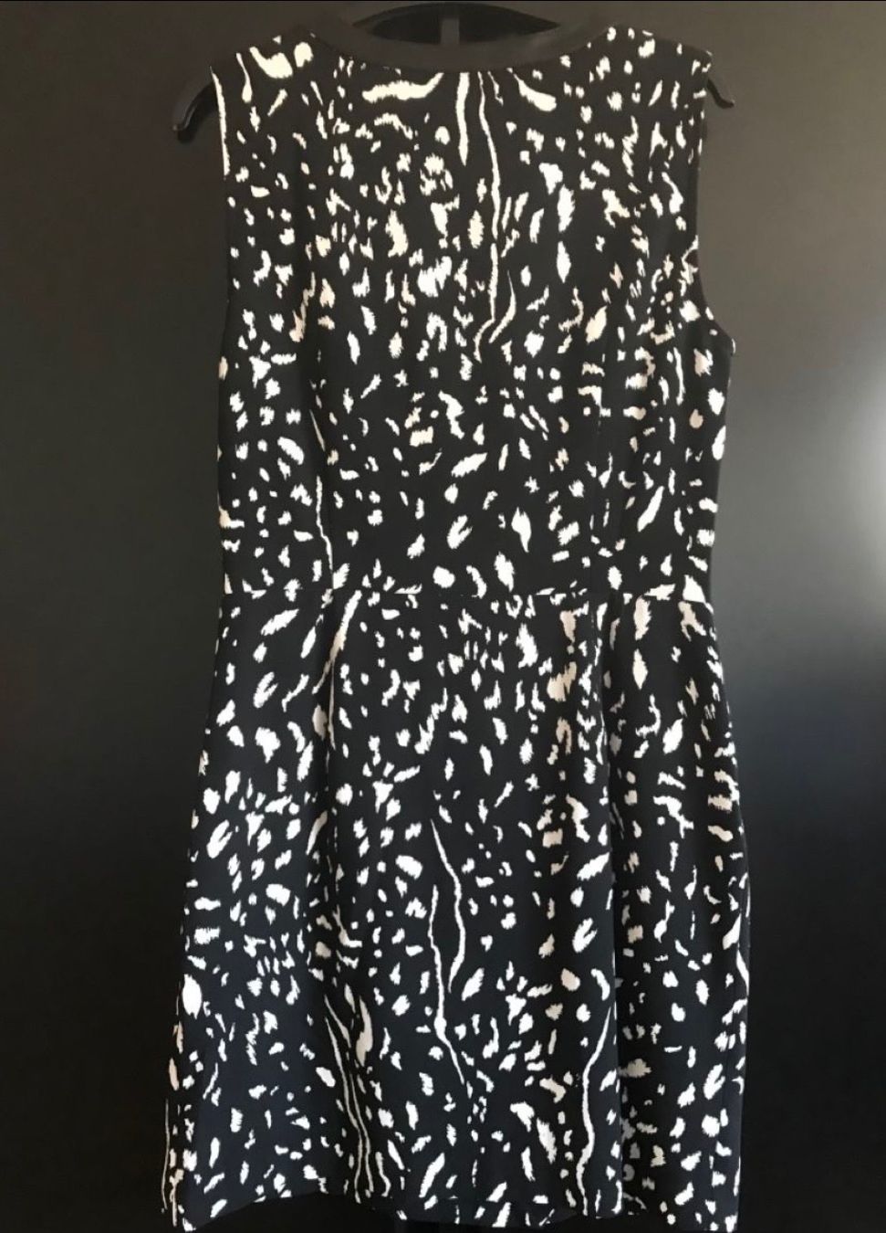 Guess Vestiti: Robe d'été GUESS, noire et blanche, taille M – Usato da Estavayer-le-lac venduto da kmorosini 2