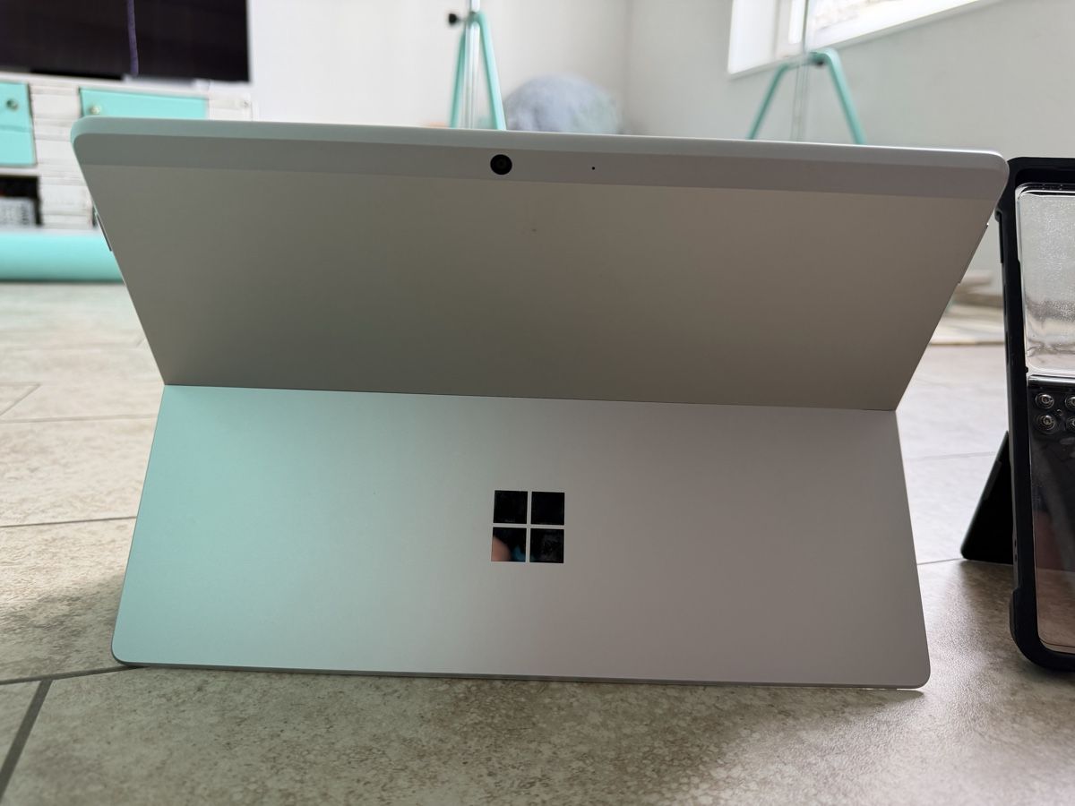 Microsoft Tablet PC: Microsoft Surface X SQ1 inkl. Case – Usato da Burgdorf venduto da manusch02 2