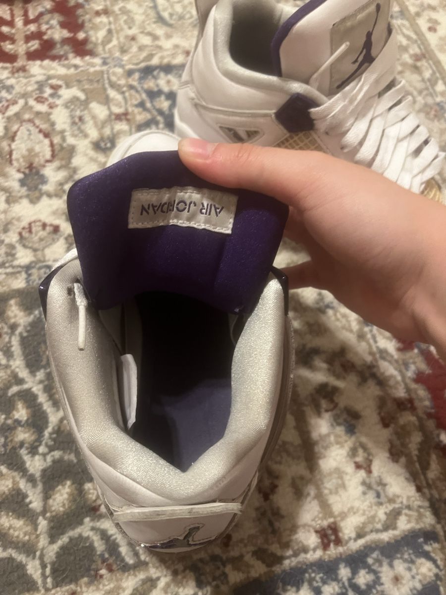Jordan Scarpe da uomo: Jordan 4 metallic violette – Usato da Genève venduto da Elisabeth.17 2