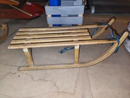 Klassischer Davoser Holzschlitten