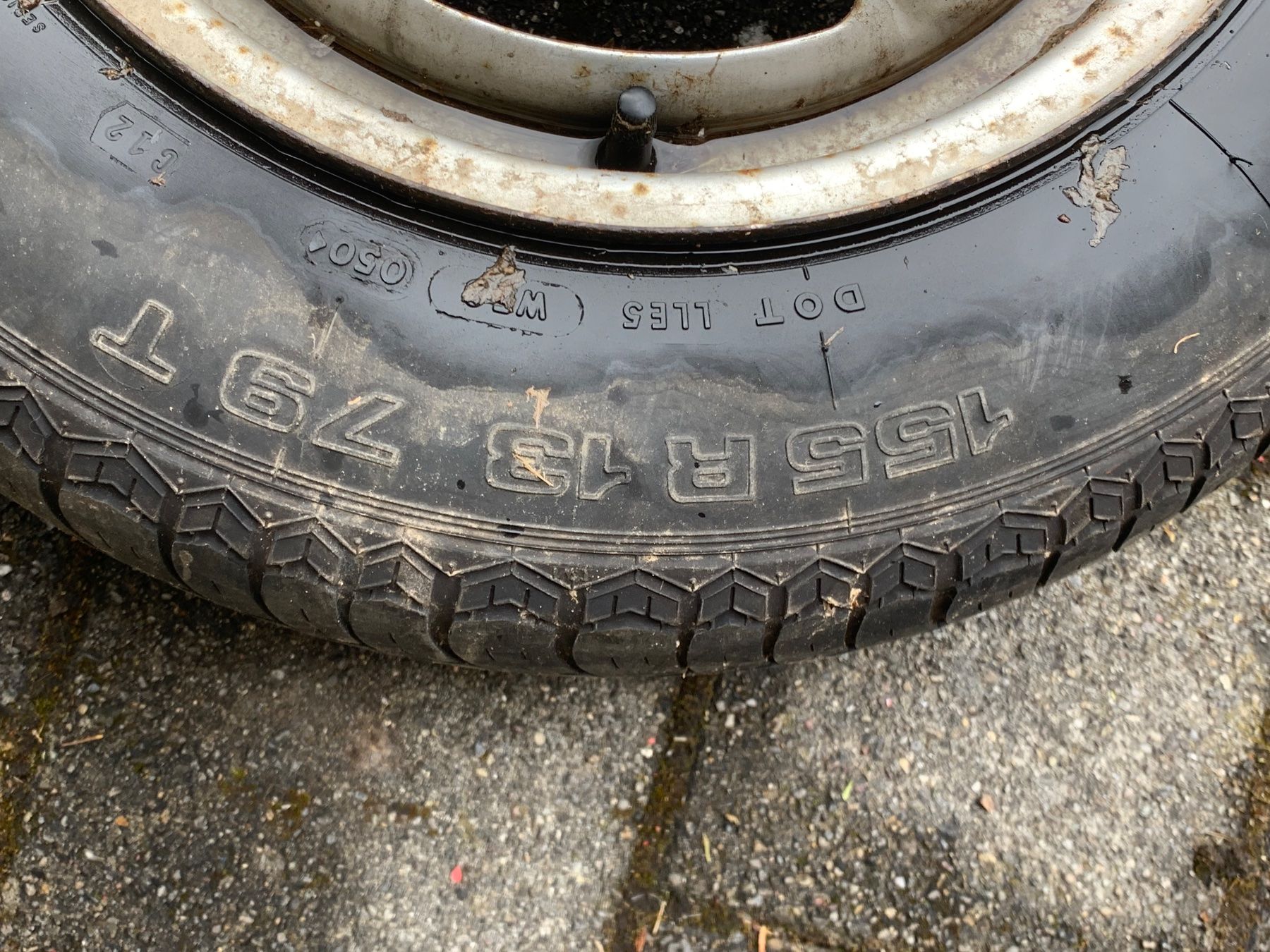 Pneumatici & Ruote complete: Rad mit Stahlfelge 155 R 13 79 T – Usato da Schweizersholz venduto da Damsli 1