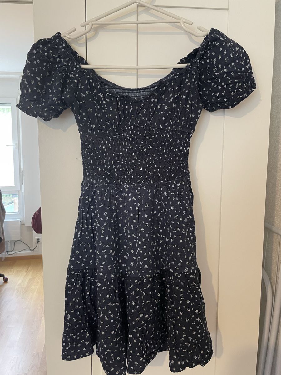 Bershka Vestiti: Bershka xs dress – Usato da Bern venduto da adr_62mn
