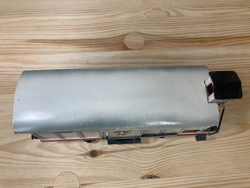 Märklin Modellini di ferrovie: Märklin Spur 1 Güterwagen handbemalt mit segnendem Mönch – Usato da Büsserach venduto da ModellbahnDepot 5
