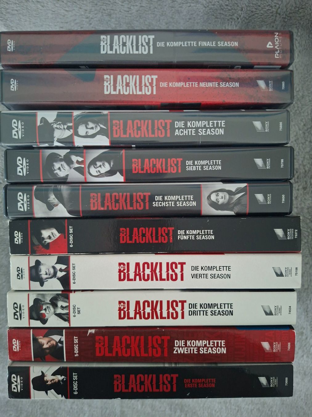 Tutti i DVDs: BLACKLIST STAFFEL   1  -  10 – Usato da Aesch BL venduto da Burschi59 1