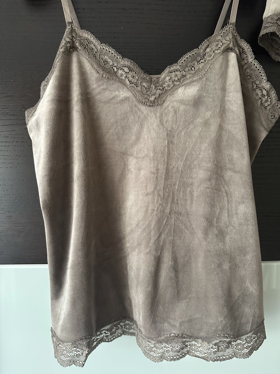 Hunkemöller Negligees & Pigiami: Pyjama Set Samt mit Spitze Taupe Gr. 40 – Nuovo (secondo la descrizione) da Altendorf venduto da Eastwick4 1