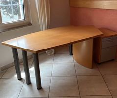 Schreibtisch