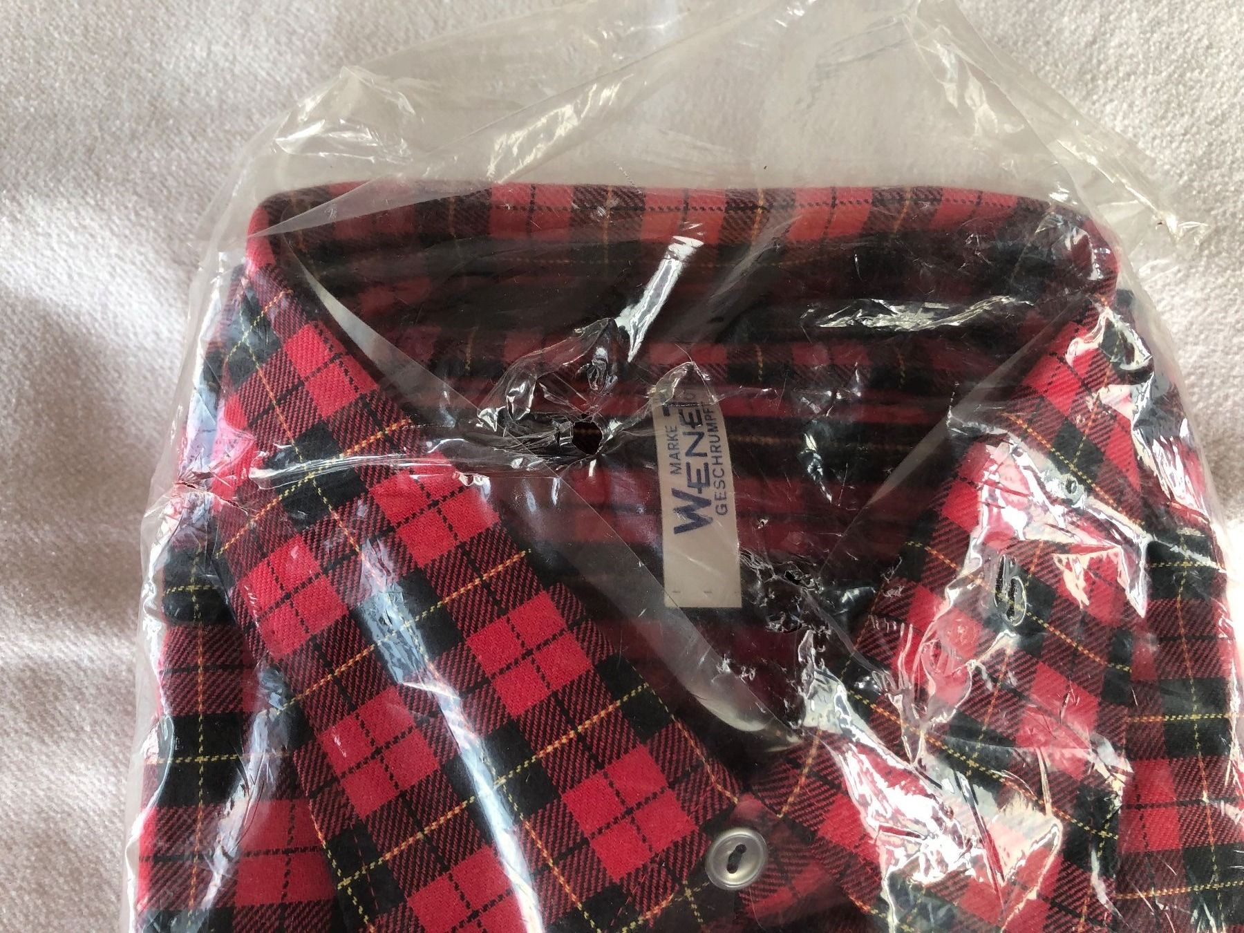 Camicie: Bauernhemd Wenet Gr.45 langarm rot/sz – Nuovo e nell'imballaggio originale da Schübelbach venduto da Dolly990_2 1