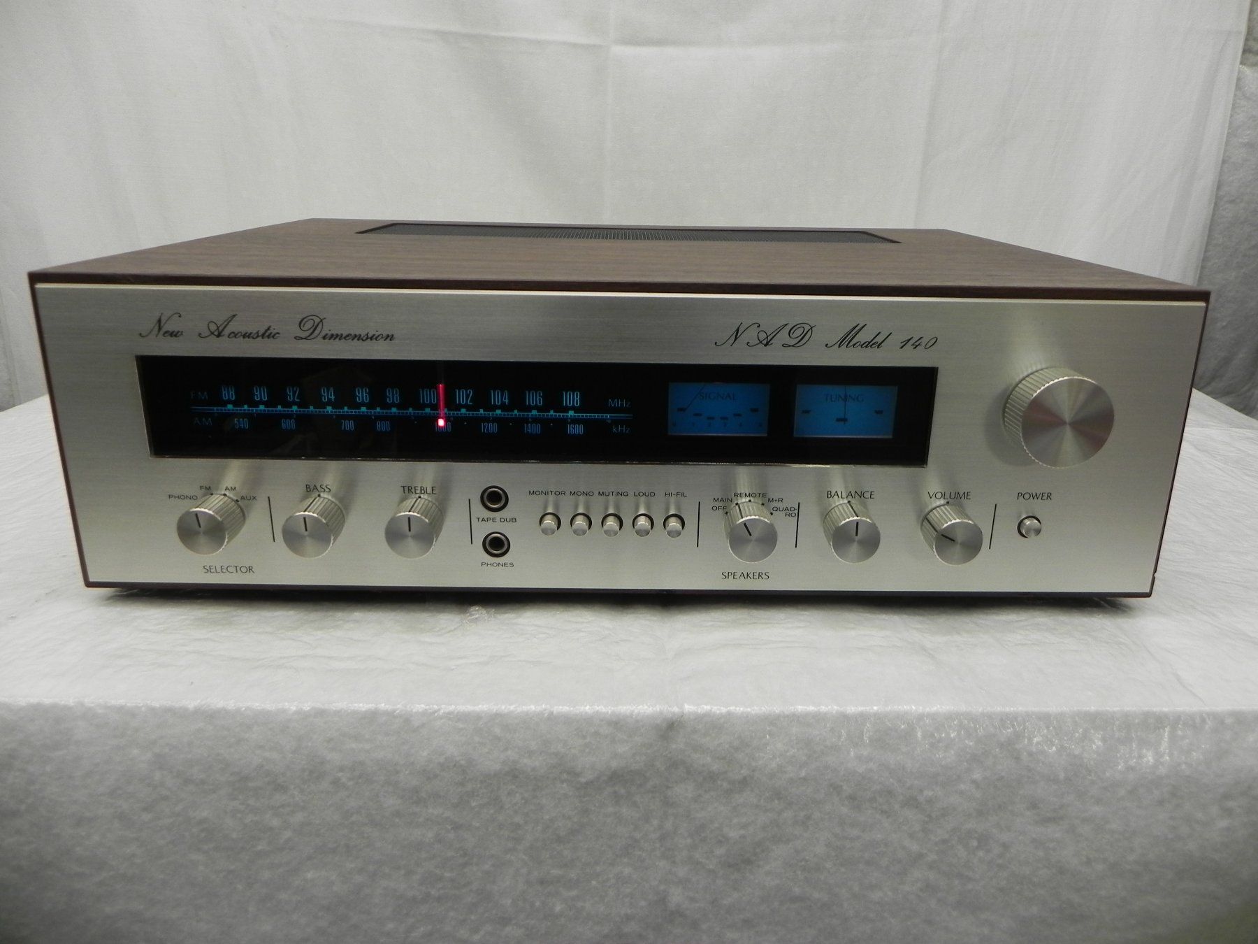 Nad Receiver: New Acoustic Dimension NAD Model 140 – Gebraucht aus Basel von Life-Style-Art
