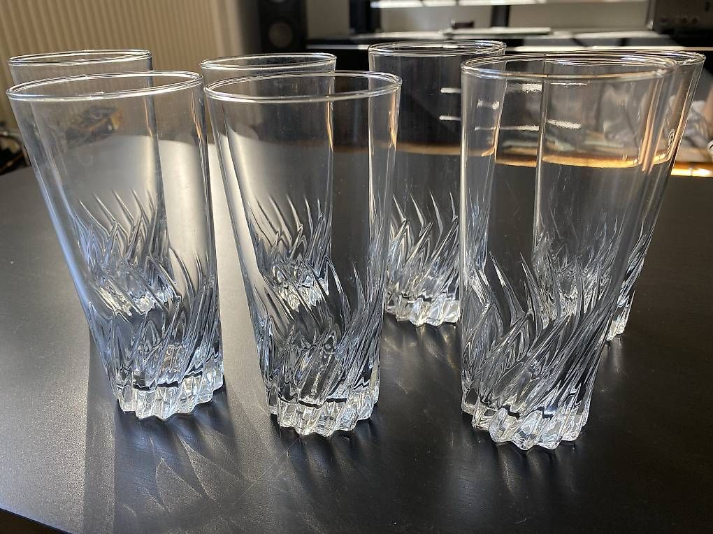Verres: 7 Wassergläser – D'occasion à Schlieren par neopreniii