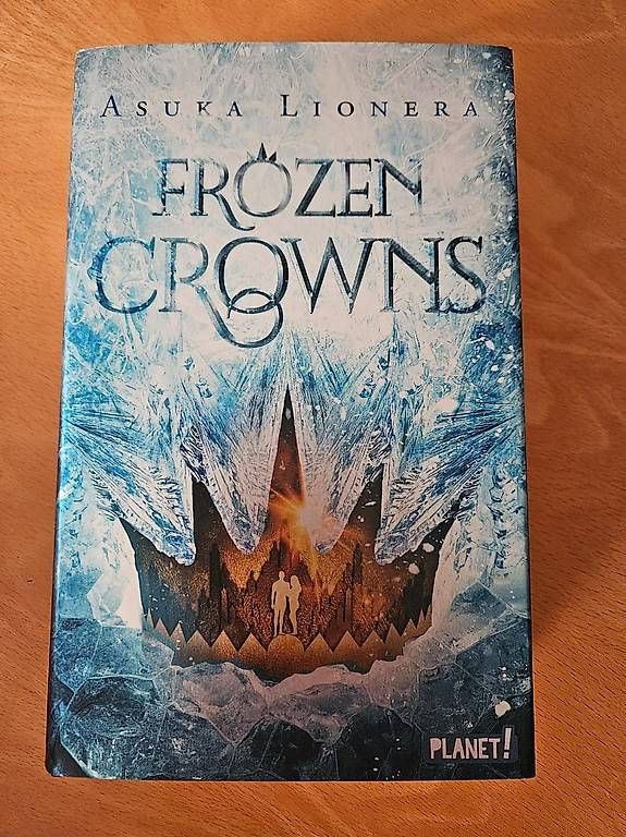 Libri: Frozen Crowns - Asuka Lionera – Nuovo (secondo la descrizione) da Birrhard venduto da pas_5sl2 1