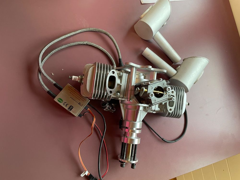 Moteur à Essence DLE 60CC Twin - Moteur Pour Modélisme Aérien - Neuf En Boîte