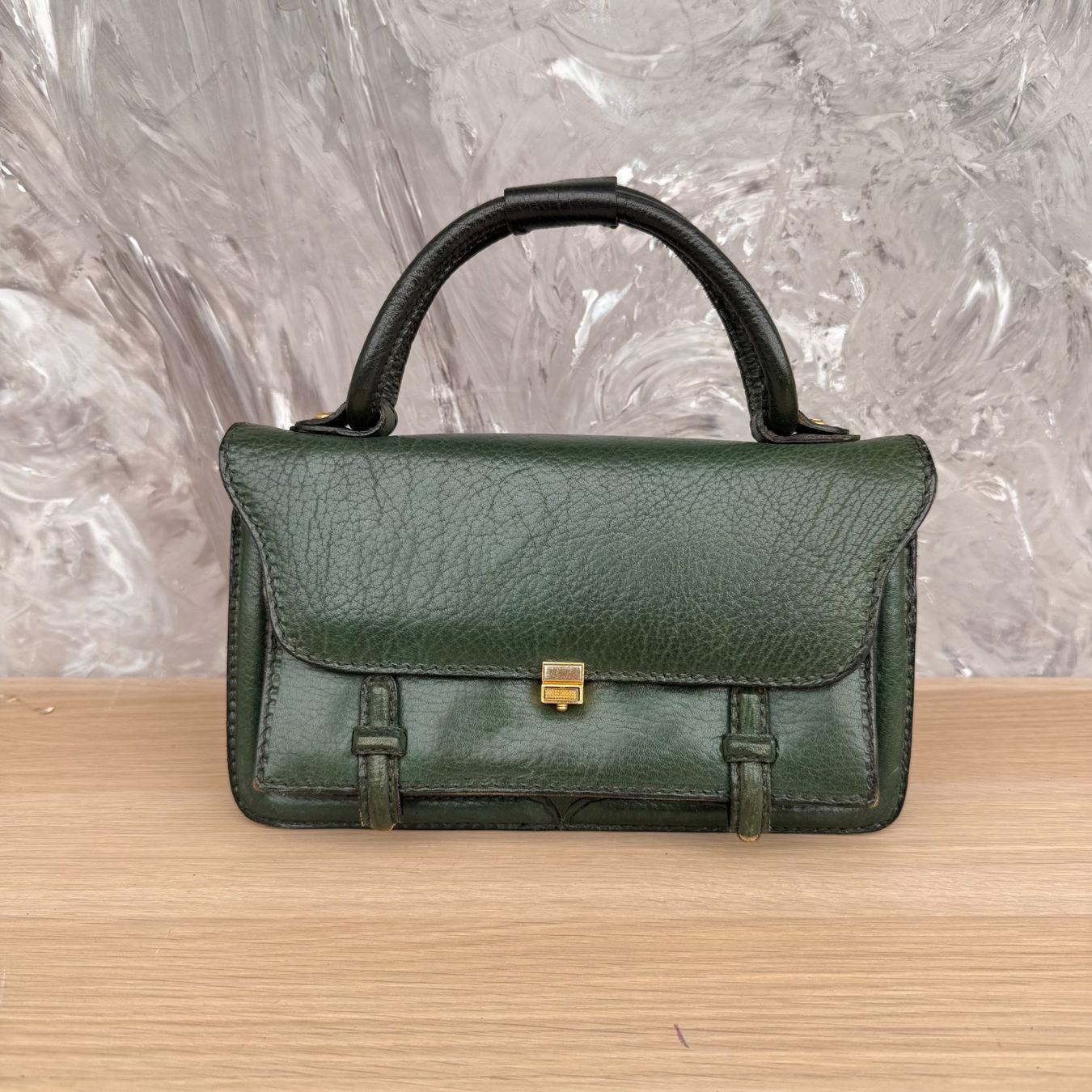 Borse da donna: Sac à main vintage vert fermeture dorée – Usato da Thônex venduto da Suisse.Shopping