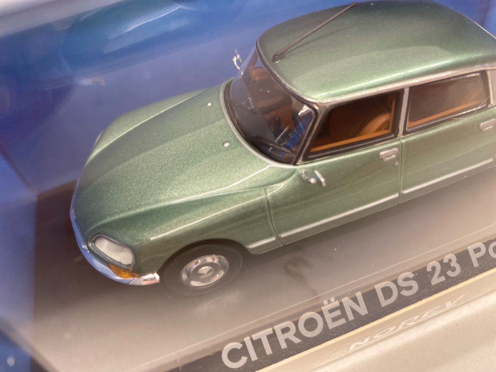Norev Série Lecturama 1/43 – Citroën DS 23 Pallas – Bleu Nuit – 1er Montage Pays-Bas (RARE – NEUF)