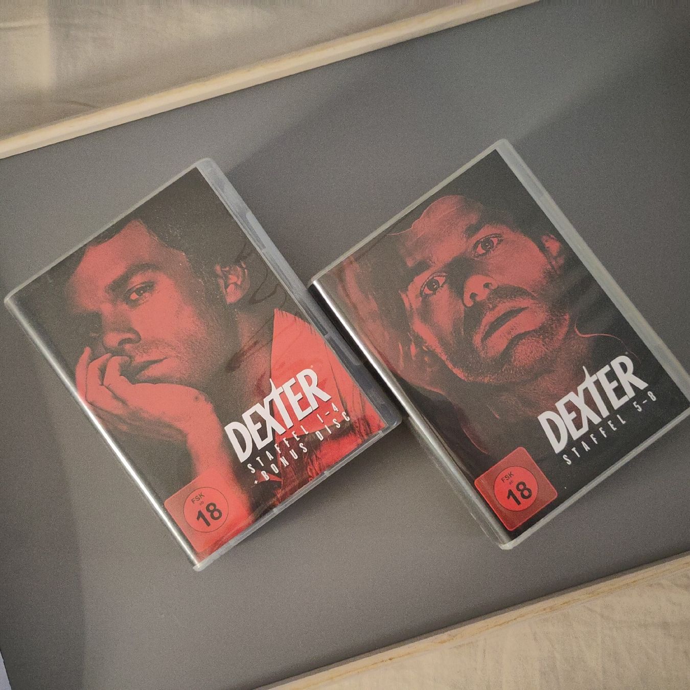 Tutti i DVDs: Dexter - die komplette Serie – Usato da Romanshorn venduto da SuperRetro64