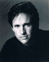 Robert Hays 1947- Autogramm signiert Foto 20x25cm