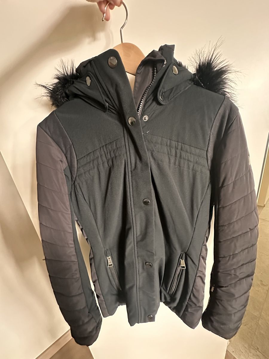 Luhta Giacche: Luhta skijacke schwarz size 36 – Usato da Meilen venduto da tan_v628