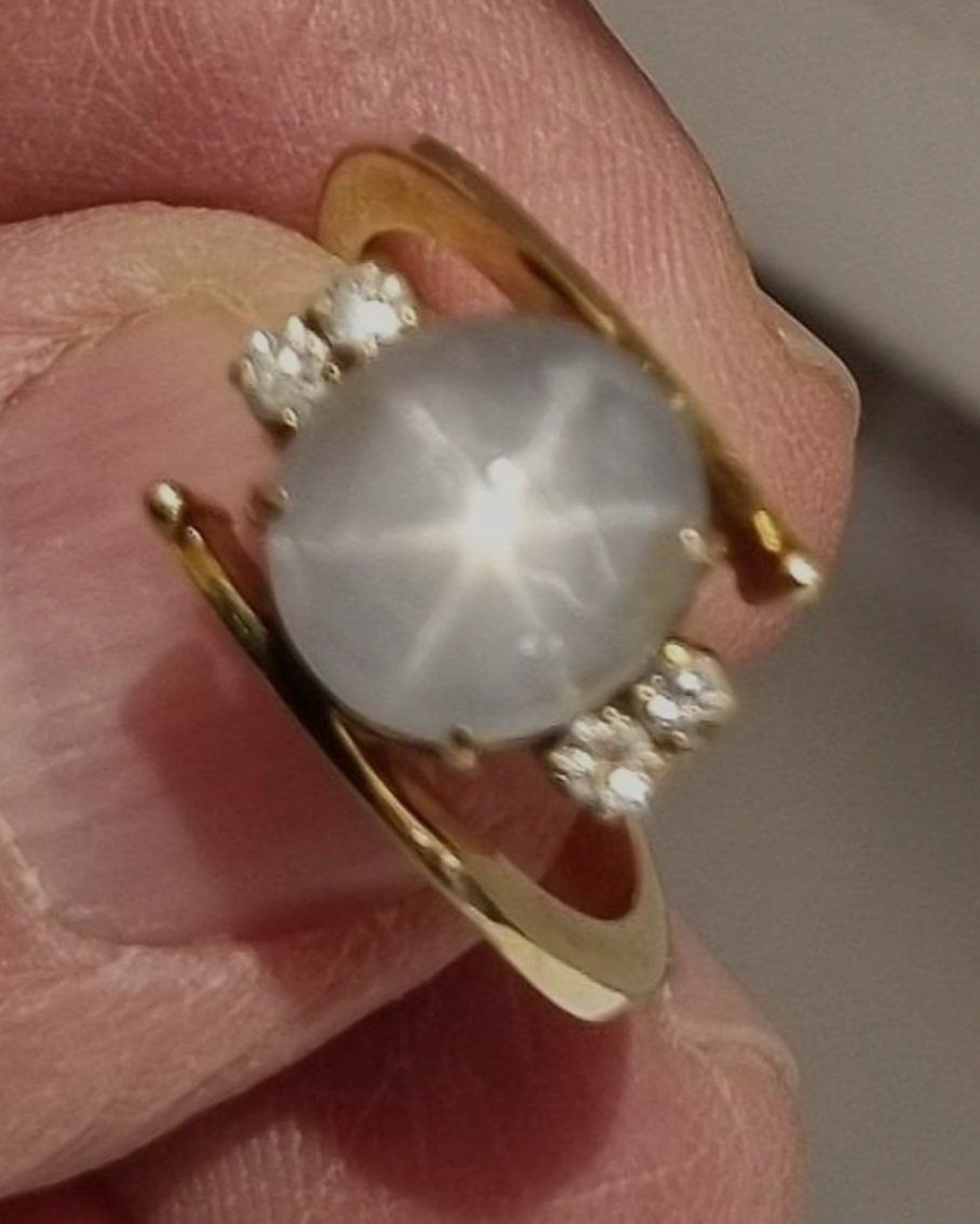 Anelli: Goldring mit Sternsaphir aus Ceylan – Nuovo (secondo la descrizione) da KLOTEN venduto da Luxurious-Shop 4