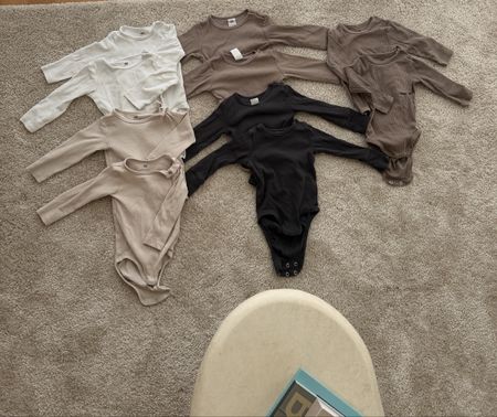 Baby Kleidung Gr. 68/74 NEUWERTIG