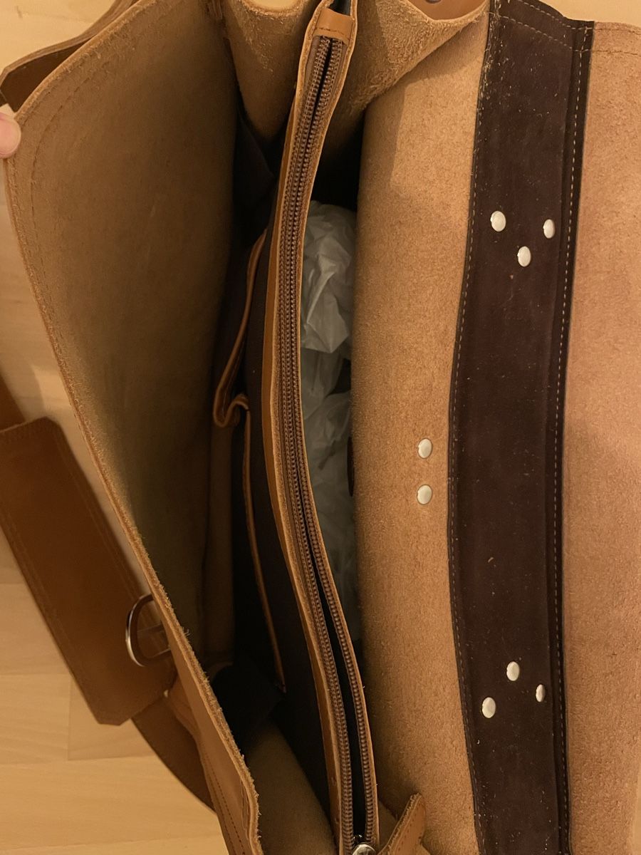 Borse: Leather Messenger Bag - Excellent Condition – Nuovo (secondo la descrizione) da Baar venduto da spr_5byk 3