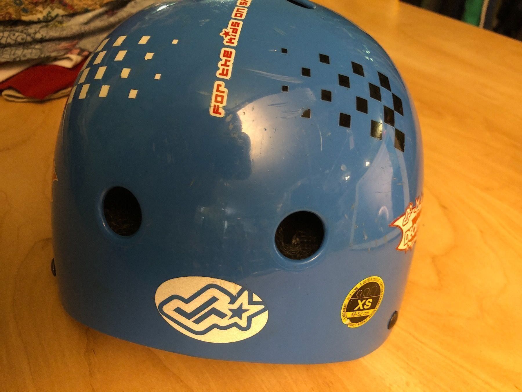 Casques: Decathlon Skaterhelm Gr.48-52 – D'occasion à Obergerlafingen par cabo4 1