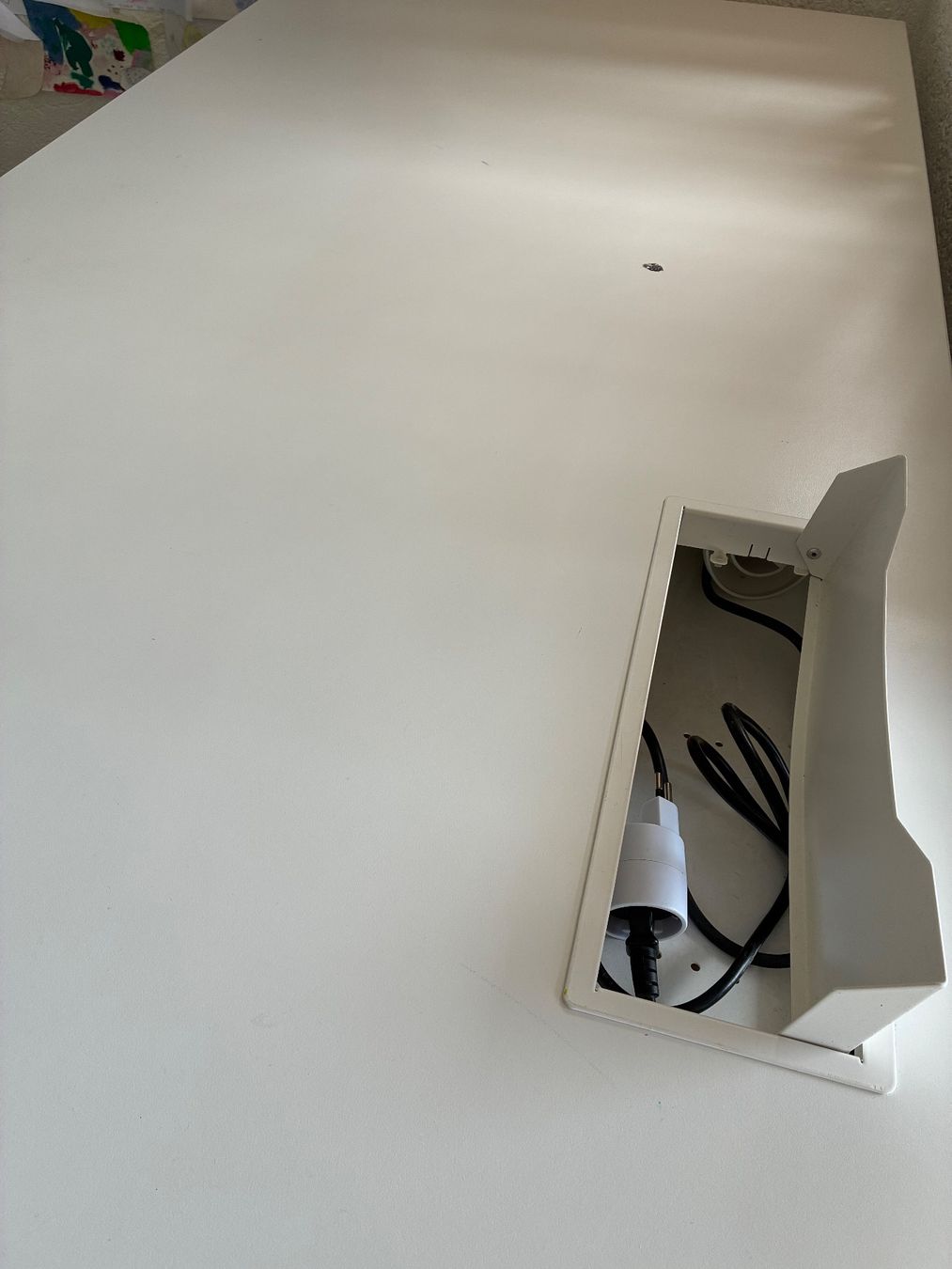 Bureaux: Sitz/Steh Schreibtisch, electrisch, weiß – D'occasion à Nürensdorf par cam_nbr6 5
