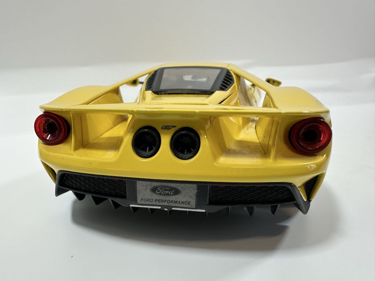 Maisto Modellini d'auto: Ford GT 1:18, gelb, MAISTO – Usato da Zofingen venduto da rf9_x2xt 4
