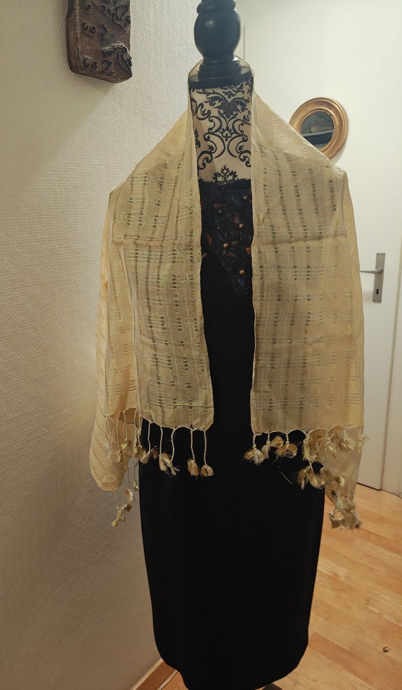 Foulards, Tücher & Schals: Vintage Seidenschal – Neu (gemäss Beschreibung) aus Schaffhausen von sim_j822