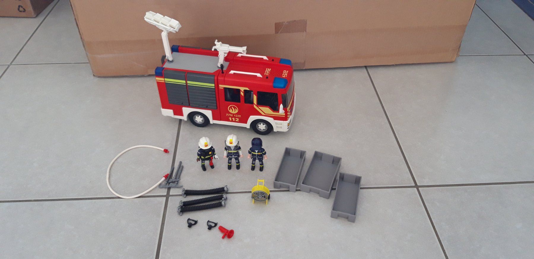 Playmobil Giocattoli: Playmobil Camion Pompiers – Usato da Cugy FR venduto da POWER-STI 1