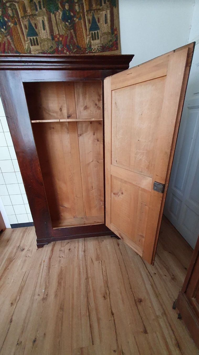 Armadi: Antiker Schrank – Usato da Flawil venduto da Naphtali 1